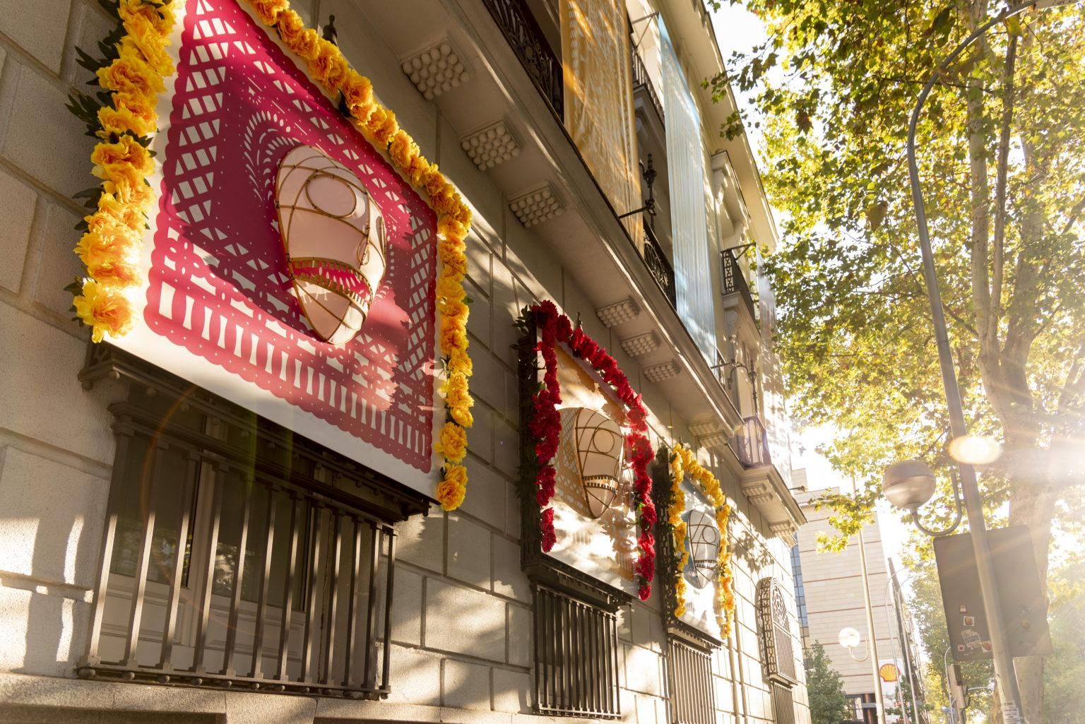 Altar de Muertos Casa México 2020 - calaveras exteriores