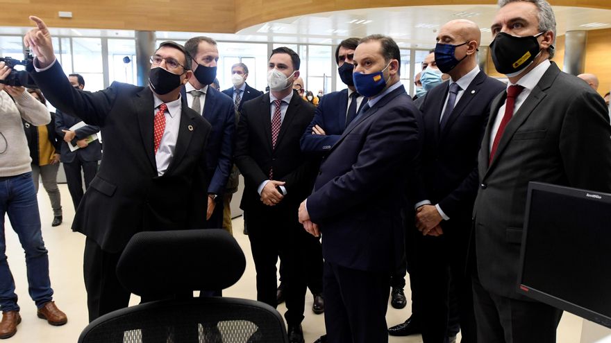 Ábalos califica como "tema personal" el pago del rey emérito a Hacienda