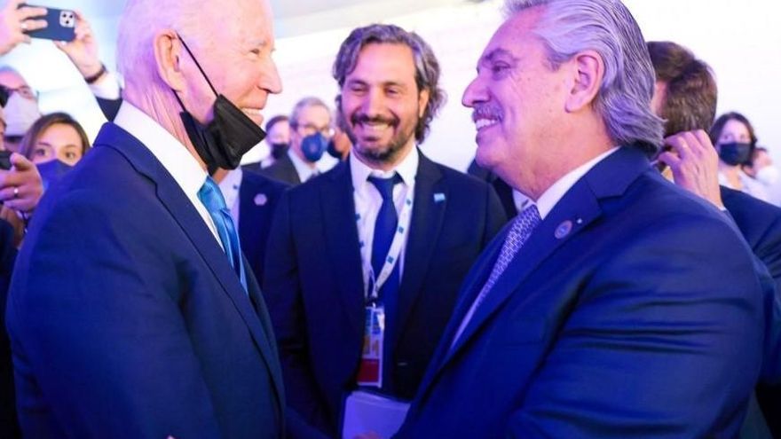 El Gobierno ya no espera ayuda de Biden en la negociación con el Fondo Monetario
