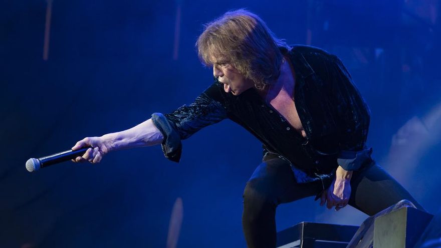 Joey Tempest estuvo potente, divertido y desafiante
