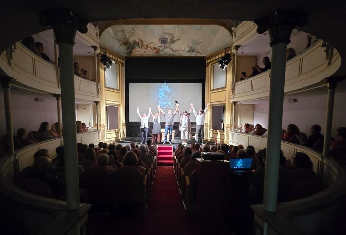 De la madera y la sal al teatro: un viaje de emoción y memoria en La Palma.