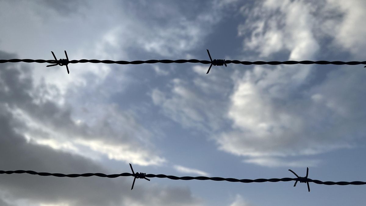 Alambrada en la Estación de Chinchilla (Albacete)