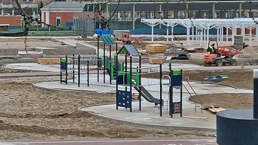Los juegos infantiles desembarcan en el gran parque de Chamberí sobre el Canal