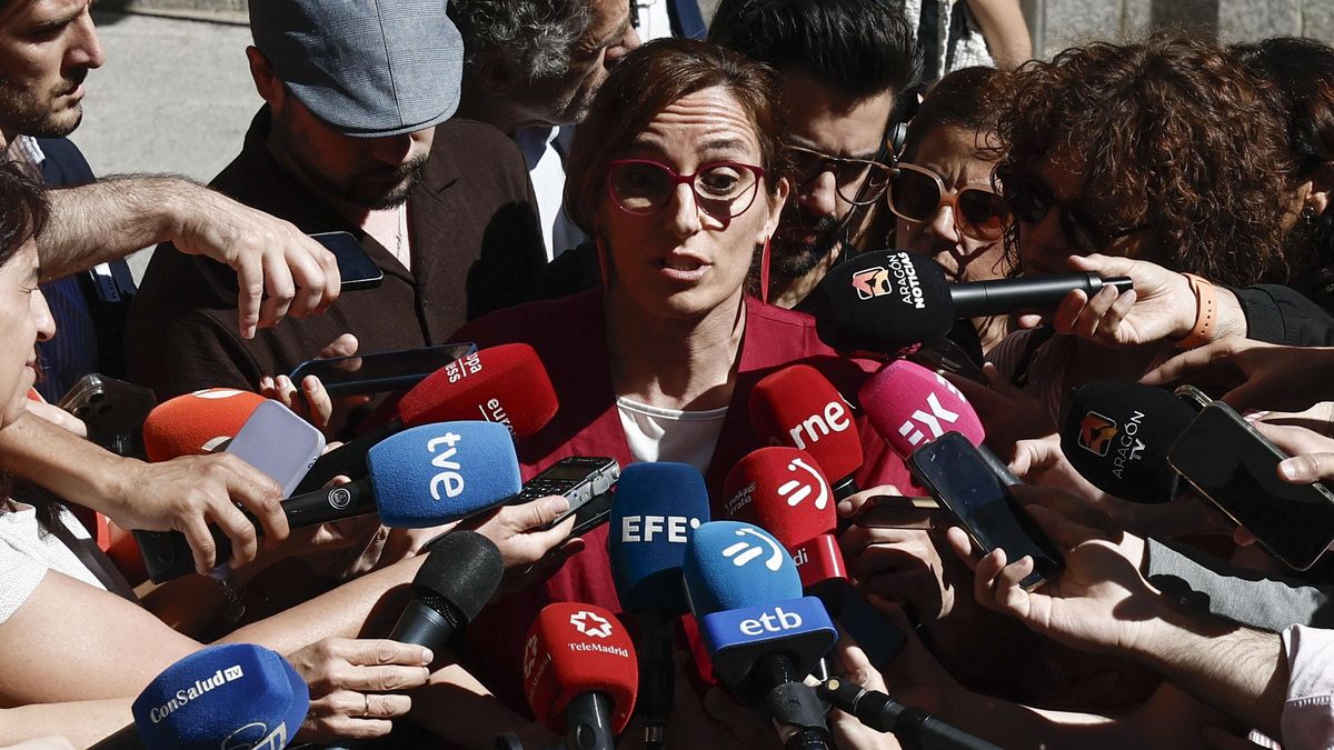 Los consejeros rechazan debatir con Sanidad y exigen a Mónica García que negocie con los médicos en huelga