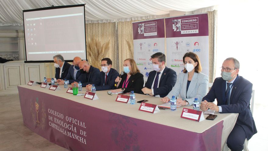 Mesa inaugural congreso