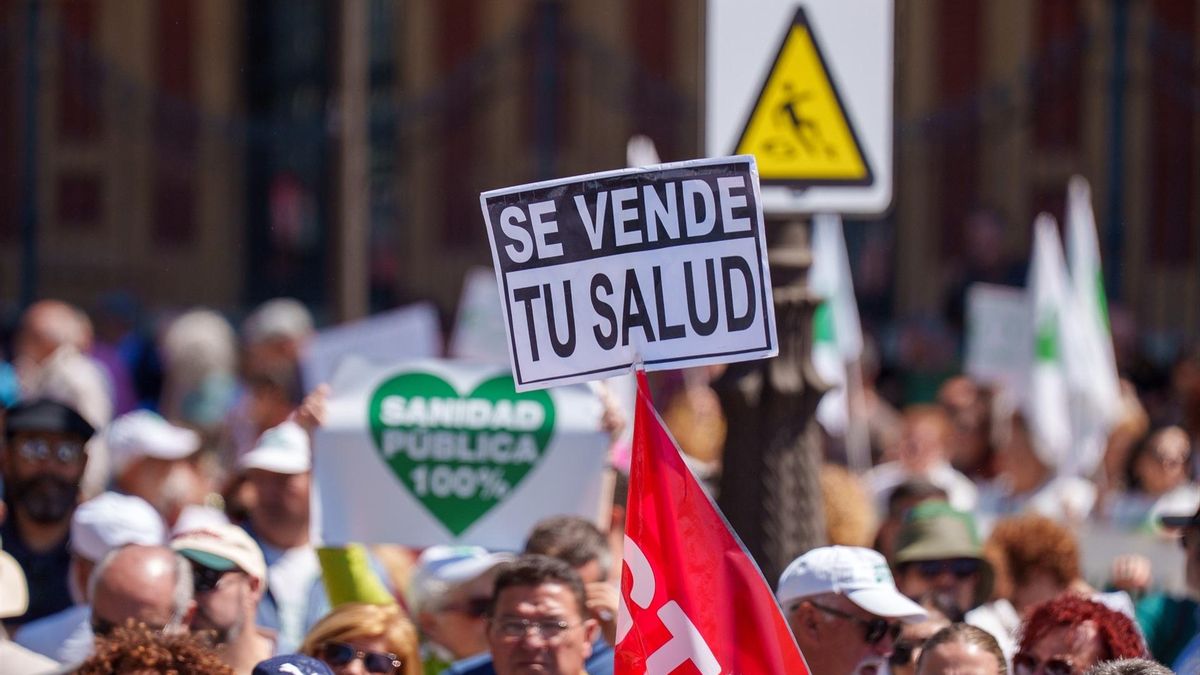 Moreno Bonilla promete, la sanidad privada factura