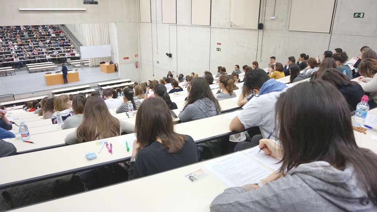 Imagen del examen de una OPE en Navarra.