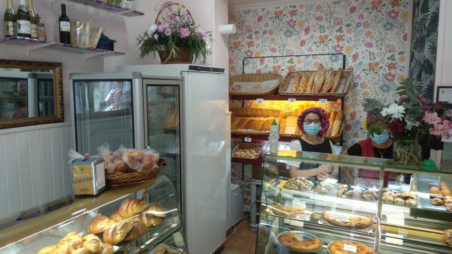 La pastelería Diadema en uno de sus últimos días antes de cerrar definitivamente