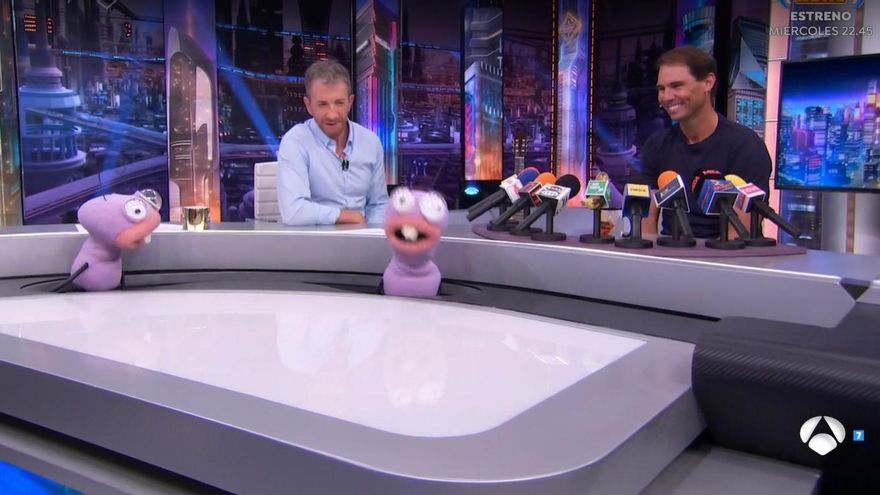 'El Hormiguero' inició temporada con un detalle histórico de Pablo Motos, y mostrando cómo su película le "mataba"