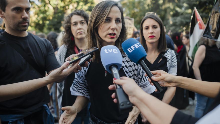 La secretaria general y diputada de Podemos, Ione Belarra, ofrece unas declaraciones a la prensa, antes de la movilización bajo el lema ‘Alto al genocidio contra el pueblo Palestino. Por el fin al comercio de armas y a las relaciones con Israel’.