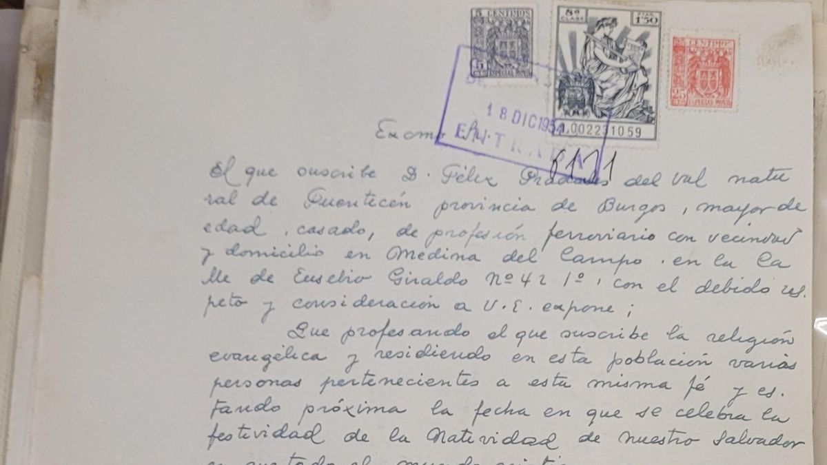 Una de las peticiones para celebrar el culto religioso de Félix Pradales, fechada en 1954.
