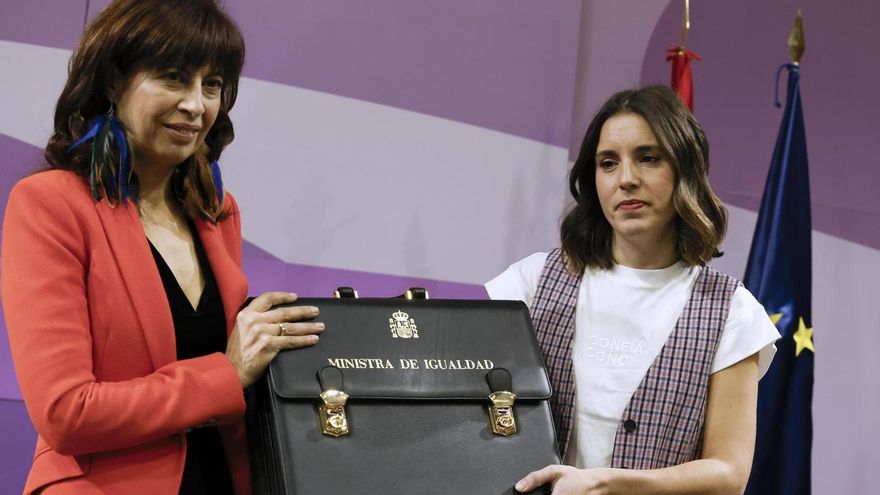 Ione Belarra e Irene Montero se despiden de sus ministerios: “Hoy Pedro Sánchez nos echa de este Gobierno”