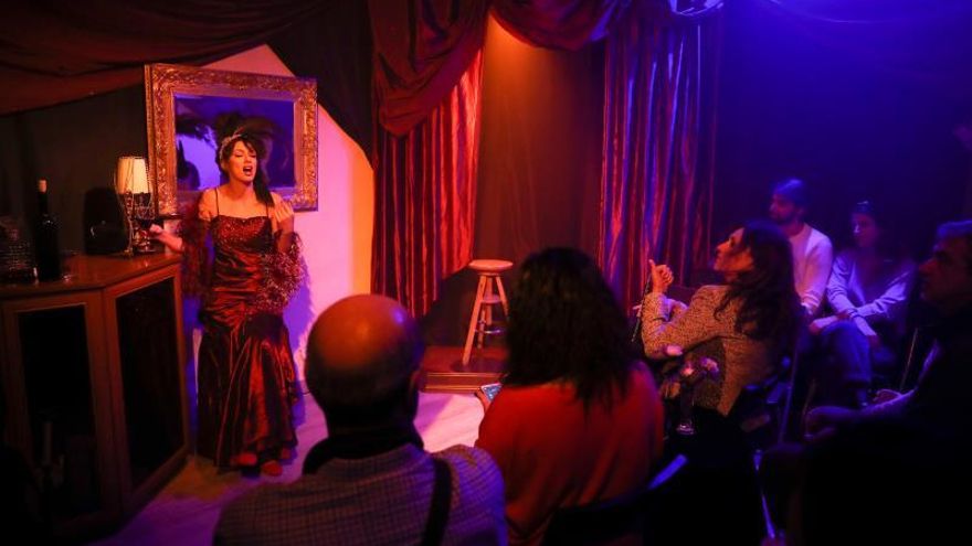 Un escaparate que saca el teatro a la calle