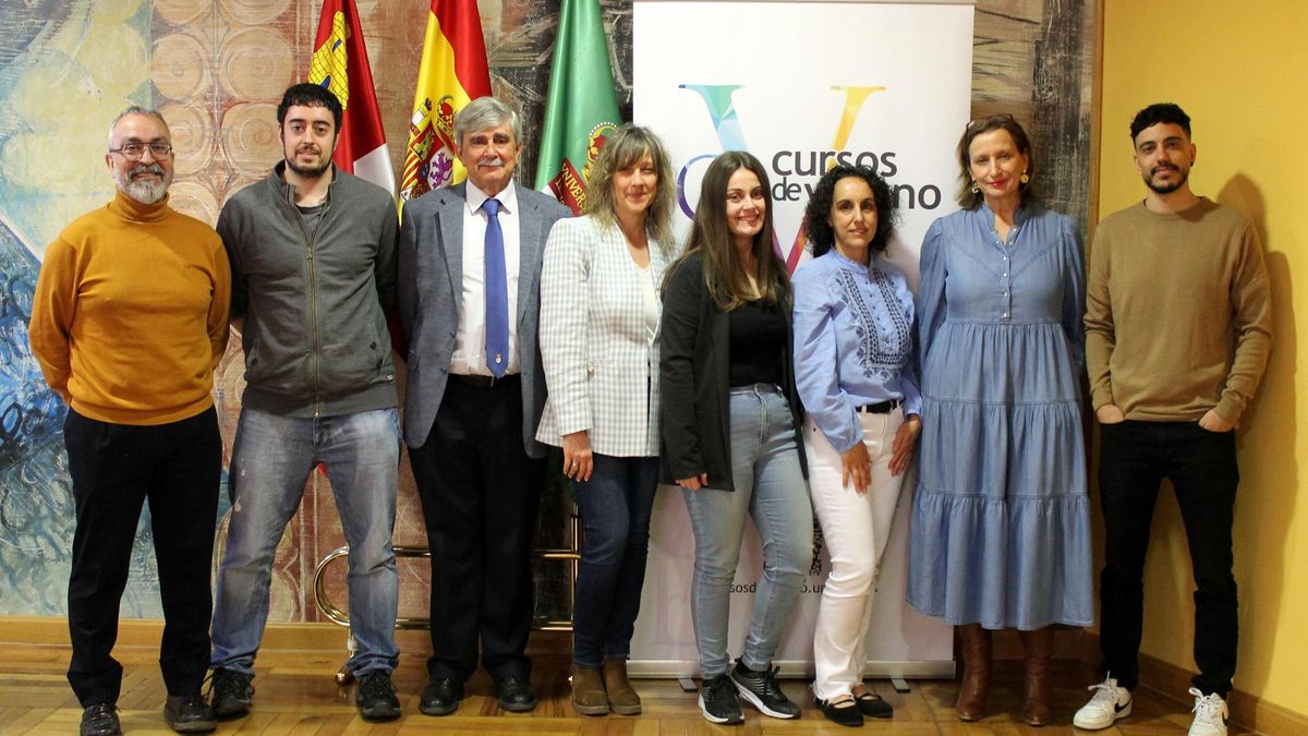 La Universidad presenta el programa de los cursos de verano y la Escuela de Innovación Educativa.