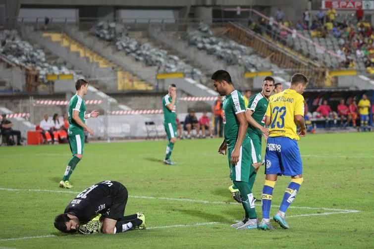 Partido entre la UD Las Palmas - Eibar (ALEJANDRO RAMOS)