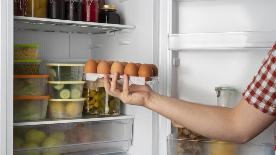 Cuatro trucos para organizar los alimentos en tu nevera y comer mejor