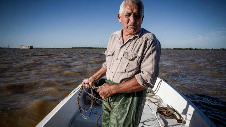 El drama en uno de los ríos más grandes de Sudamérica: "Hasta hace 20 años pertenecía a la gente, hoy a los negocios"