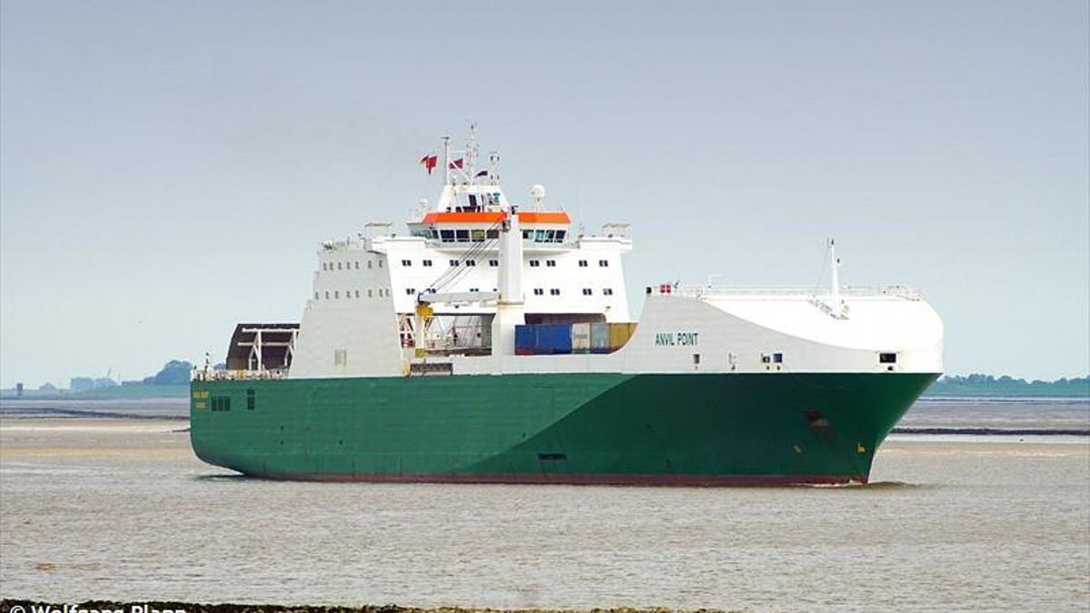 El buque M/V Anvil Point