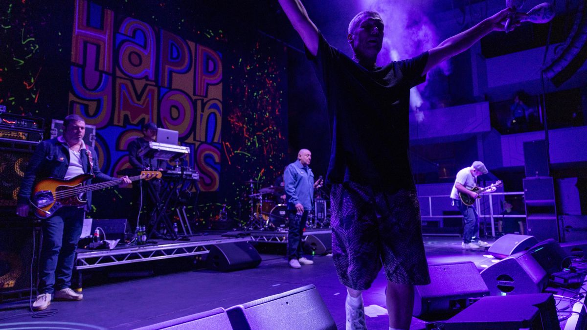 Happy Mondays, durante uno de sus conciertos