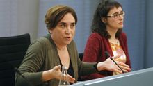 Ada Colau i Mercedes Vidal en una roda de premsa durant la vaga de transport