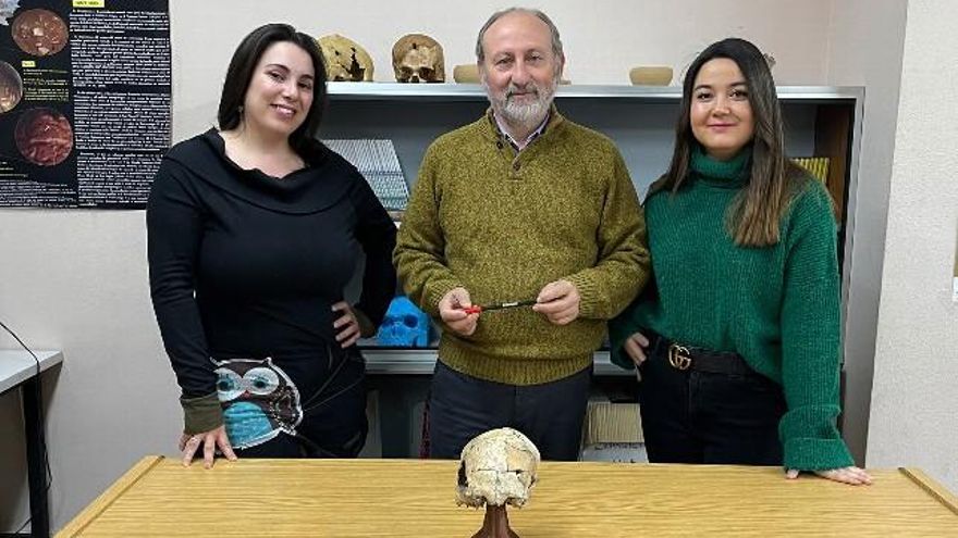 Manuel Rojo Guerra, Cristina Tejedor Rodríguez y Sonia Díaz Navarro. // Universidad de Valladolid