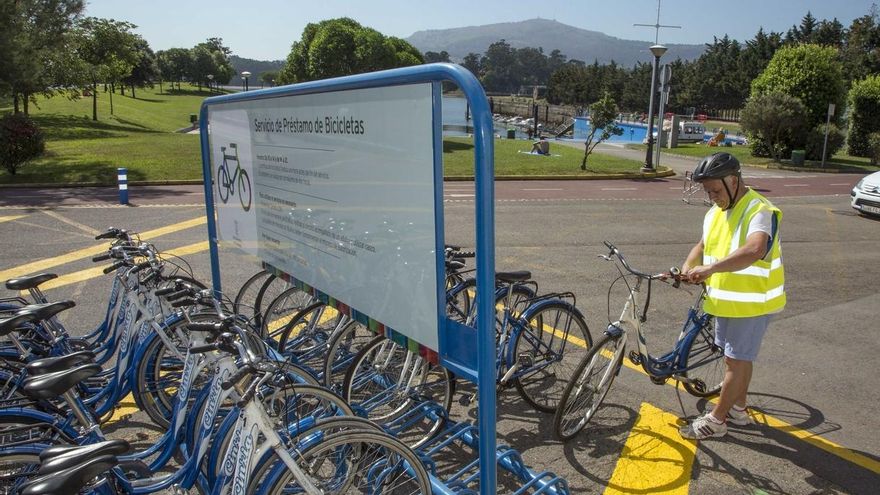 El servicio gratuito de bicicletas de Punta Parayas supera ya los 1.900 préstamos