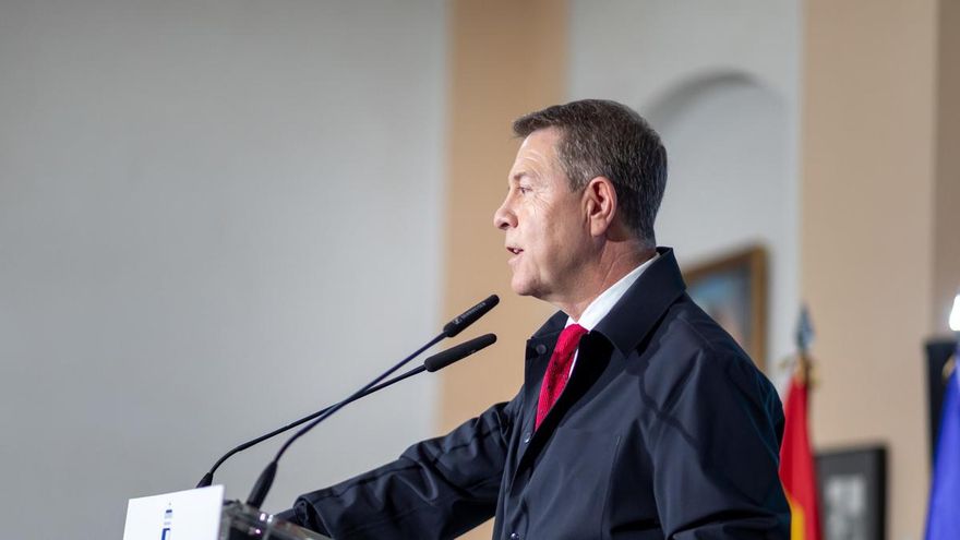 El presidente de Castilla-La Mancha, Emiliano García-Page, clausura la IV edición de Talavera Tecnological Forum en el Aula Magna de la Facultad de Ciencias Sociales del Campus de Talavera.