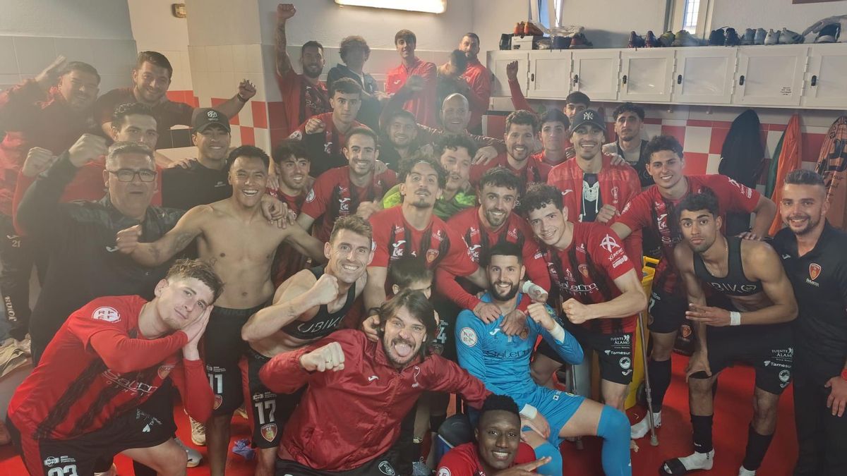 El Salerm Puente Genil se aferra a su fortín y tumba al Estepona