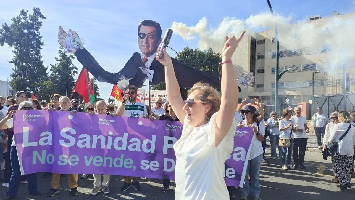 La movilización ciudadana contra la gestión sanitaria del Gobierno de Moreno, en Málaga.