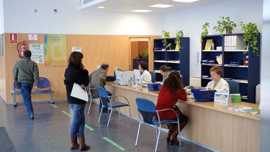 La Junta de Andalucía deja en el aire el complemento salarial que llevan esperando 15 años más de 60.000 profesionales sanitarios