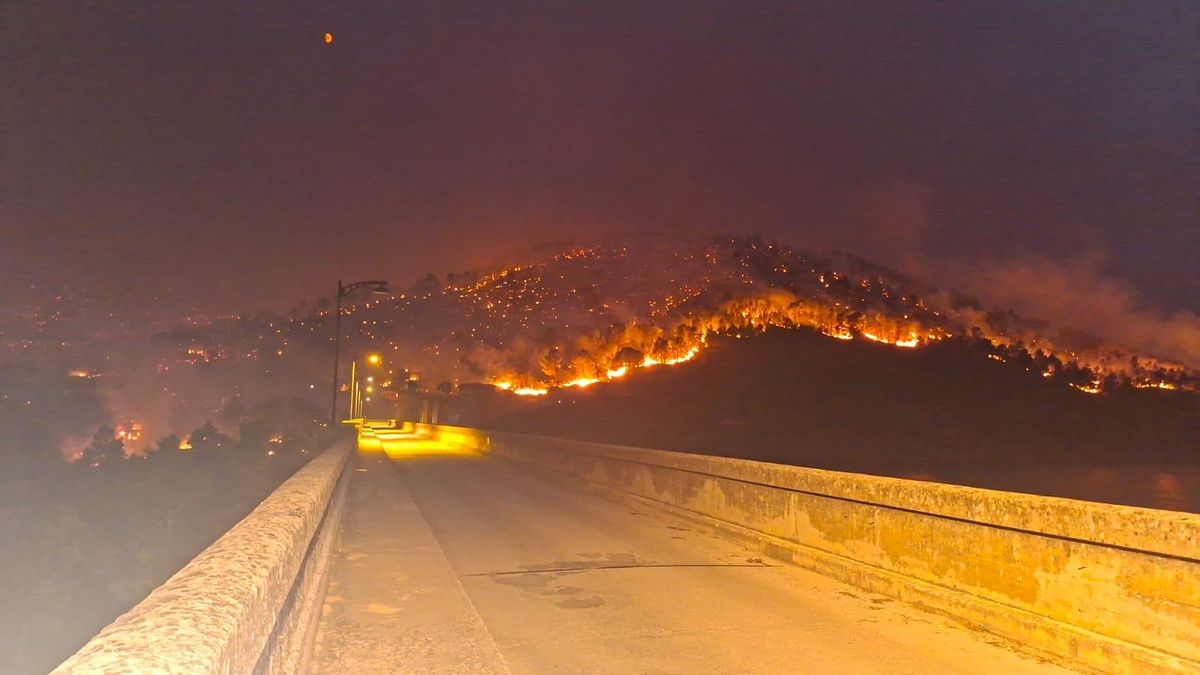 Los incendios alcanzan las presas de Picadas, Burguillo y Charco del Cura, en el río Alberche, sin daños "significativos"