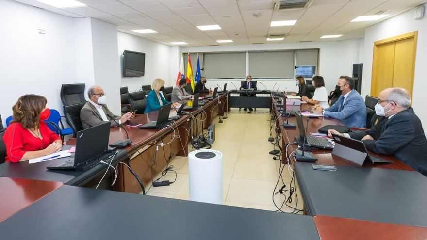 El presupuesto de Cantabria en 2022: "más elevado, más inversor y más social" sin tocar impuestos y reduciendo la deuda