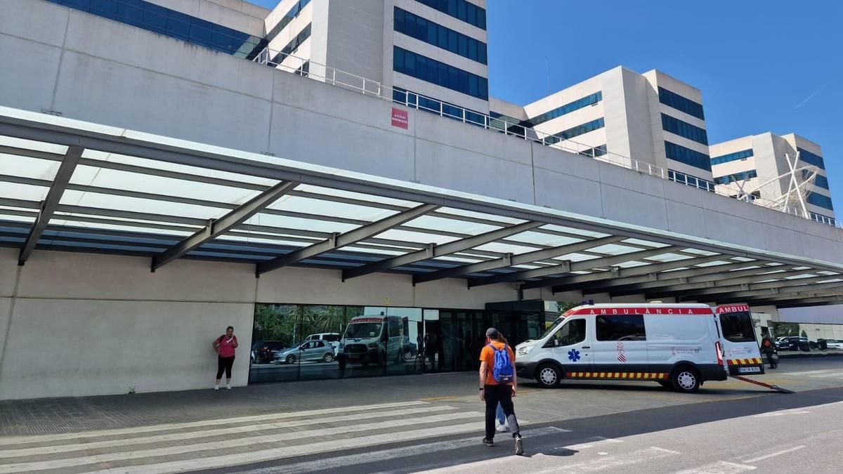 La sanidad pública valenciana alcanzó en 2025 los 313.000 pacientes en lista de espera para el especialista, un 5% más