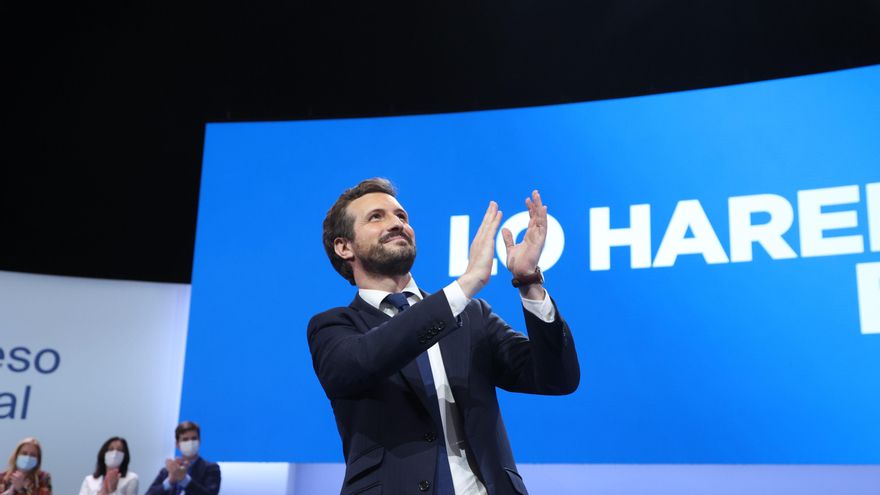 El presidente saliente, Pablo Casado, en su intervención en el Palacio de Congresos y Exposiciones de Sevilla (FIBES) para participar en el XX Congreso extraordinario del PP, a 1 de abril de 2022, en Sevilla, Andalucía (España). El Partido Popular encumbrará en este congreso a Alberto Núñez Feijóo como nuevo líder del Partido Popular. El congreso abrirá también una "nueva etapa" después de la profunda leer más crisis que ha terminado con el liderazgo del hasta ahora presidente de la formación conservadora, quien tendrá un discurso de despedida en ese cónclave. Fecha: 01/04/2022
 4356327 presidente saliente pablo casado intervencion palacio congresos