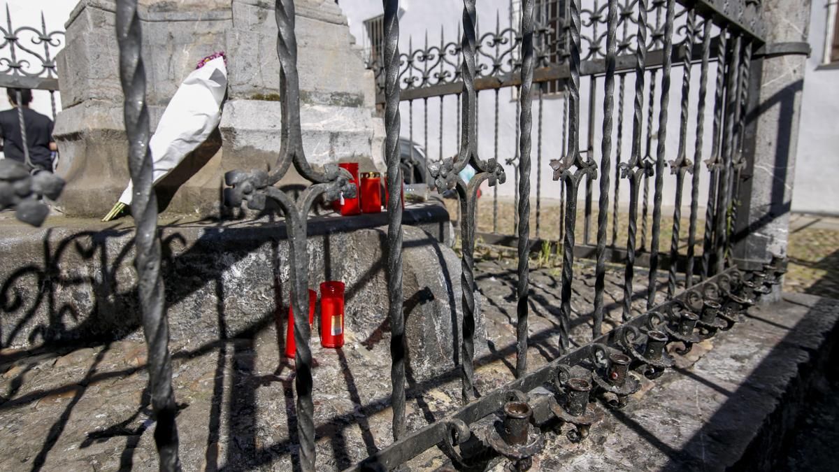 Cristo de los Faroles sin candados ni pulseras