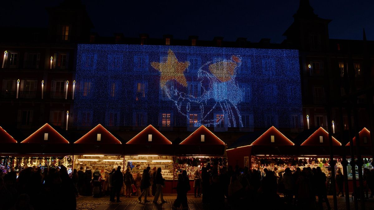 Un instante del espectáculo de luces de la Plaza Mayor