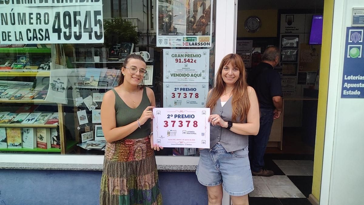 El premio fue vendido en el puesto de lotería de la Librería Chana & Rguez de La Bañeza.