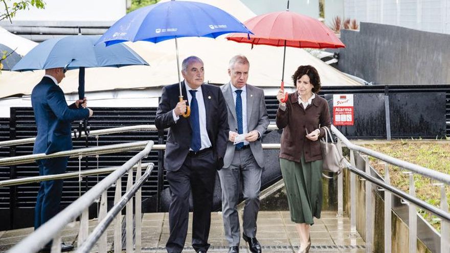 Un informe afeó que el Gobierno vasco no estimara el coste preciso del decreto para ampliar terrazas en las viviendas