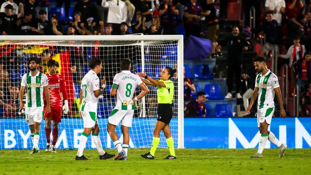 El CD Eldense - Córdoba CF, en imágenes