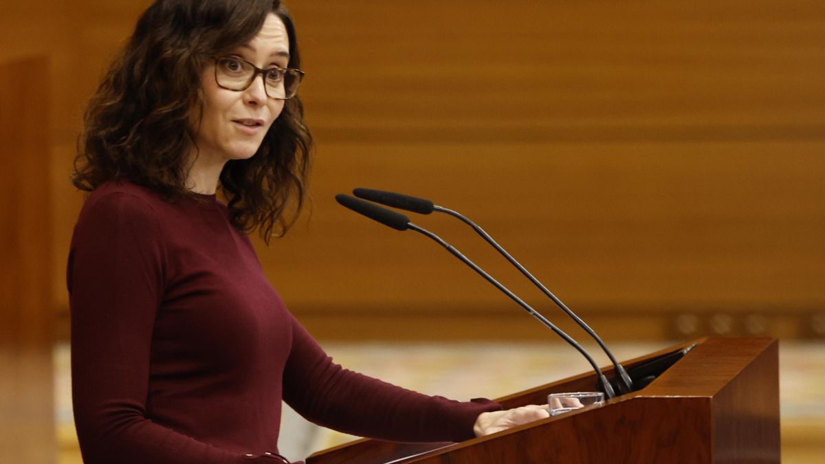 Ayuso da por zanjada la crisis de 'los Pocholos' y la oposición le acusa de pactar con los rectores "al borde del colapso"