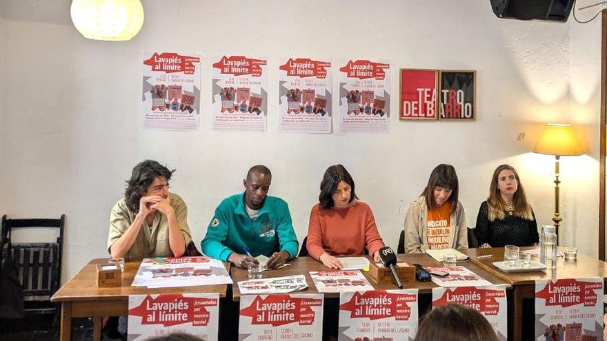 Lavapiés exige cambiar de foco y acabar con la hipervigilancia: "Si tanto funcionan las redadas, ¿por qué siguen haciéndolas?"
