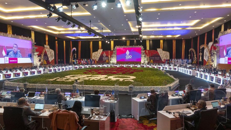 Los ministros de Finanzas del G20, los gobernadores de los Bancos Centrales y el jefe de los delegados asistieron al segundo día de la Reunión de Ministros de Finanzas y Gobernadores de los Bancos Centrales del G20 en Nusa Dua, Bali.