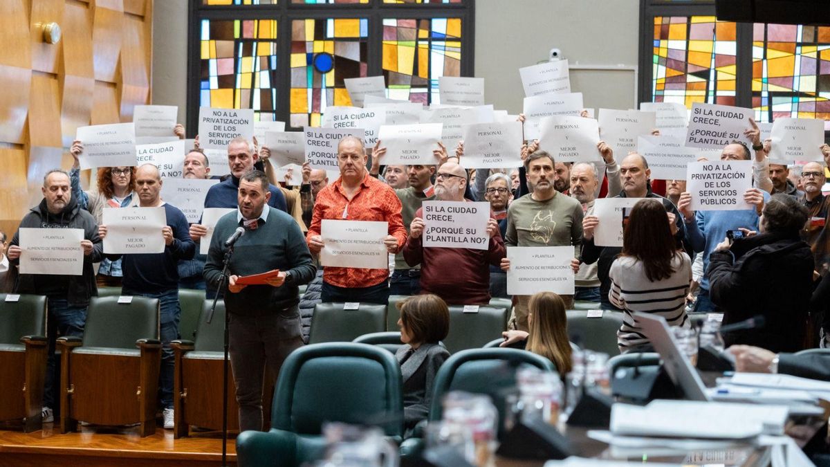 PP y Vox tumban una moción para hacer un plan de refuerzo de la plantilla municipal del Ayuntamiento de Zaragoza