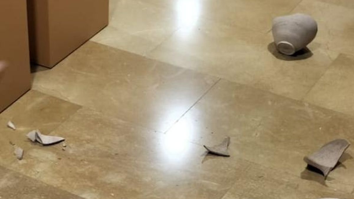 Se rompe una urna funeraria de 2.000 años en un museo de Córdoba