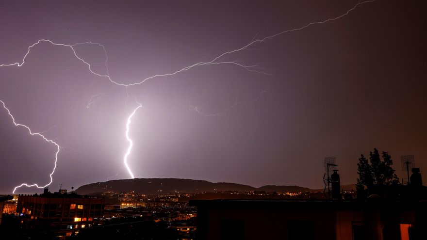 La alerta amarilla por tormentas se amplía a este domingo en la provincia de Badajoz y las Villuercas