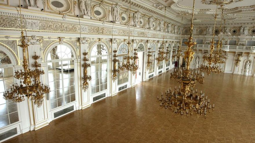 La importante sala del Castillo de Praga que se vincula con España gracias a una moda monárquica