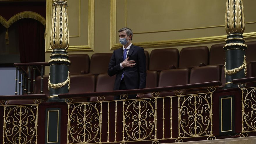 El representante diplomático de Ucrania en España, Dmytro Matiuschenko durante la sesión plenaria en el Congreso este miércoles.