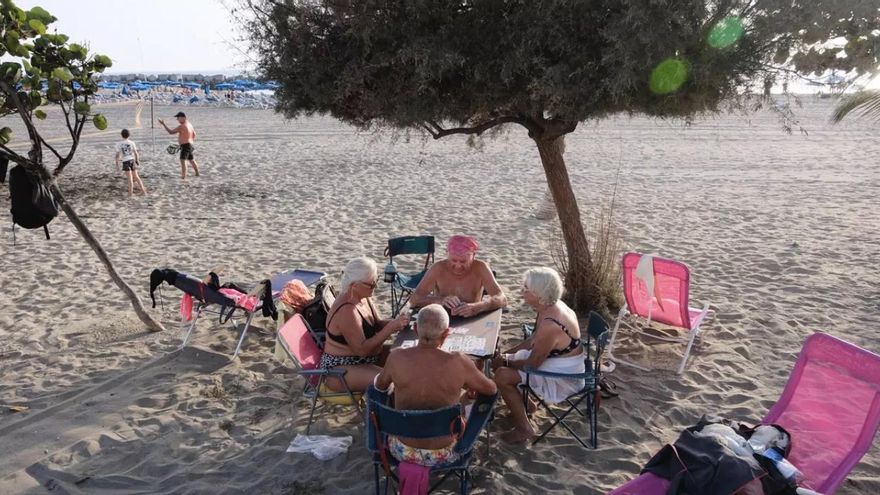 El calor se queda en Canarias este domingo con máximas de 34 grados