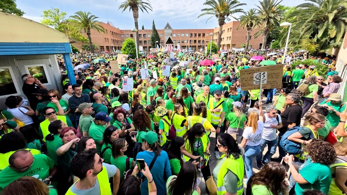 Una huelga  demasiado política  en las aulas valencianas