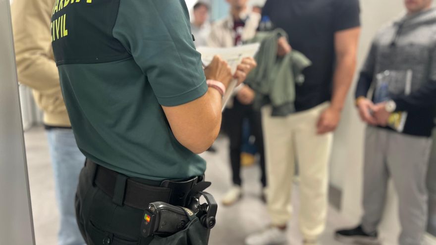 Suspendidas las pruebas de oposición a Guardia Civil de este domingo por un error en las cajas que contenían los exámenes